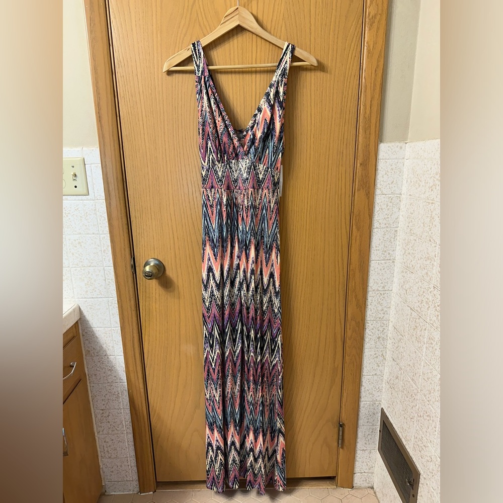 Loveappella Maxi Dress